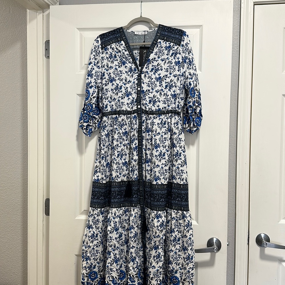 Brand new with tags maxi dress! Size xl 16/18!